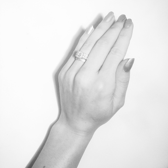 • the three-band engagement ring - Picture 7 of 7